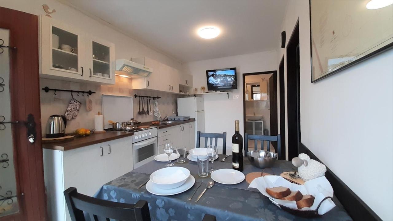 Apartments Nadia Sokolic Nerezine Kültér fotó
