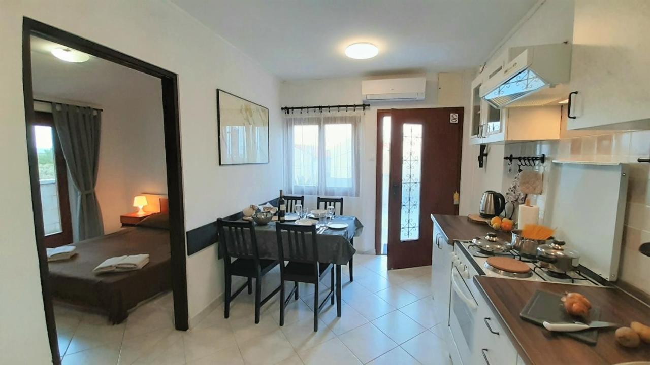 Apartments Nadia Sokolic Nerezine Kültér fotó
