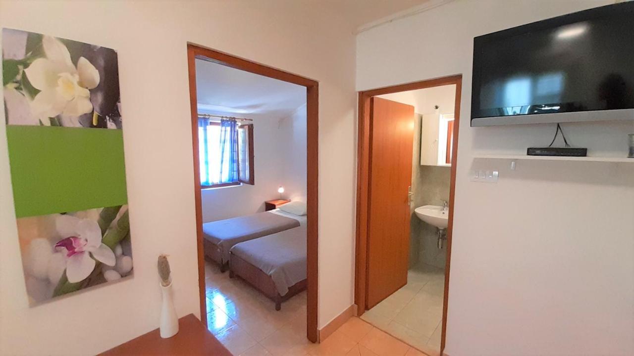 Apartments Nadia Sokolic Nerezine Kültér fotó